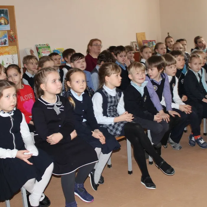 Сценка 6б класса "Хозяйка медной горы"
