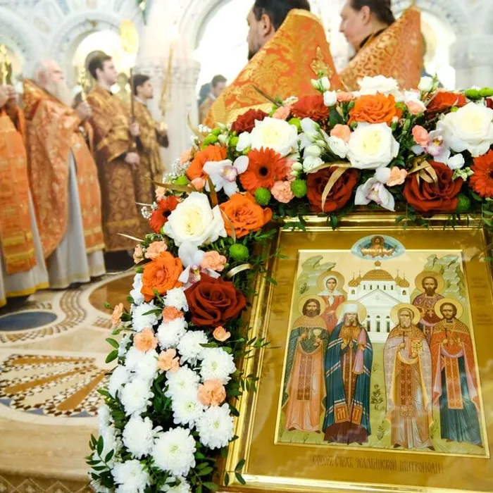 Челябинская православная гимназия приняла участие в первом крестном ходе в честь Собора святых Челябинской митрополии