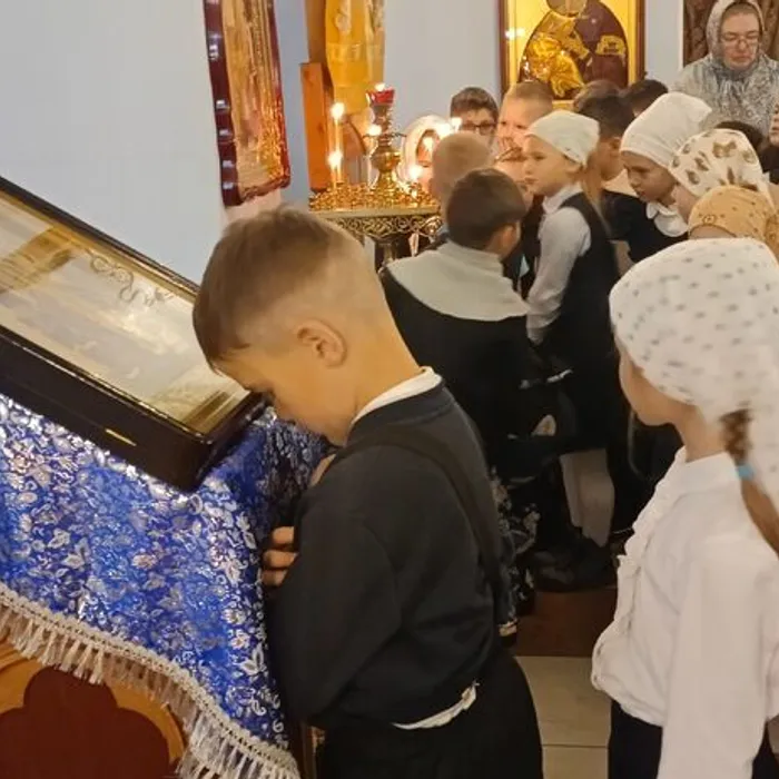 Гимназисты на праздничной Литургии