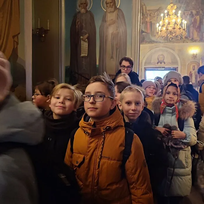 Гимназисты поклонились святыне